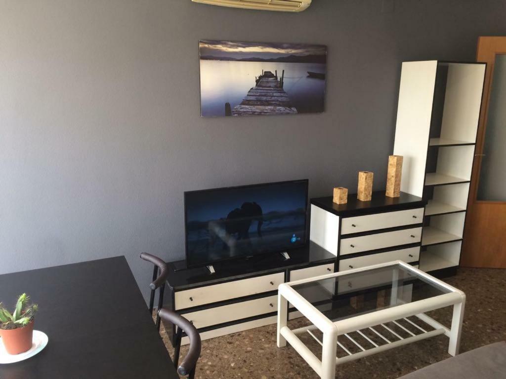 Amplio Y Comodo Apartamento Con Parking Lägenhet Valencia Exteriör bild