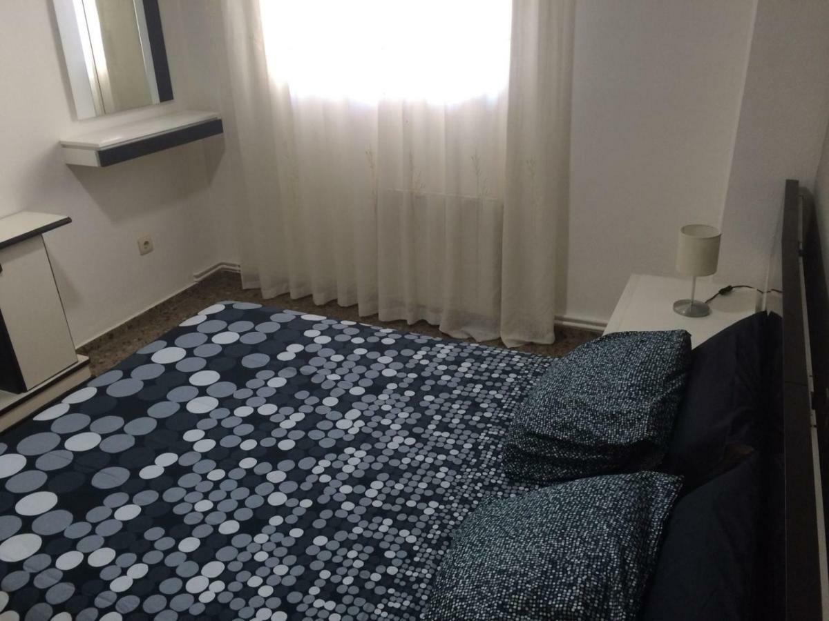 Amplio Y Comodo Apartamento Con Parking Lägenhet Valencia Exteriör bild