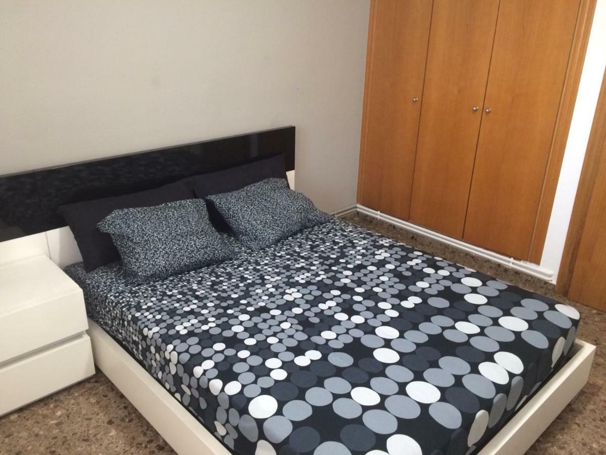 Amplio Y Comodo Apartamento Con Parking Lägenhet Valencia Exteriör bild